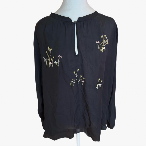 THE GREAT. Tops - THE GREAT Silk Embroidered Black Floral Boho Peasant Top Size 1 Sm Cottagecore